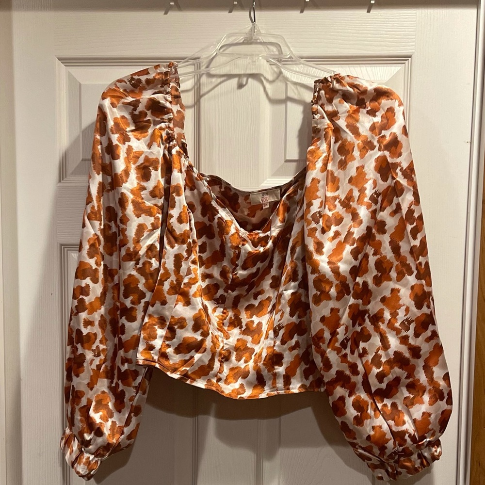 💚 Cute Orange Leopard Print Crop